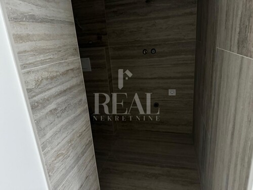 Thumbnail 6230513 - 8