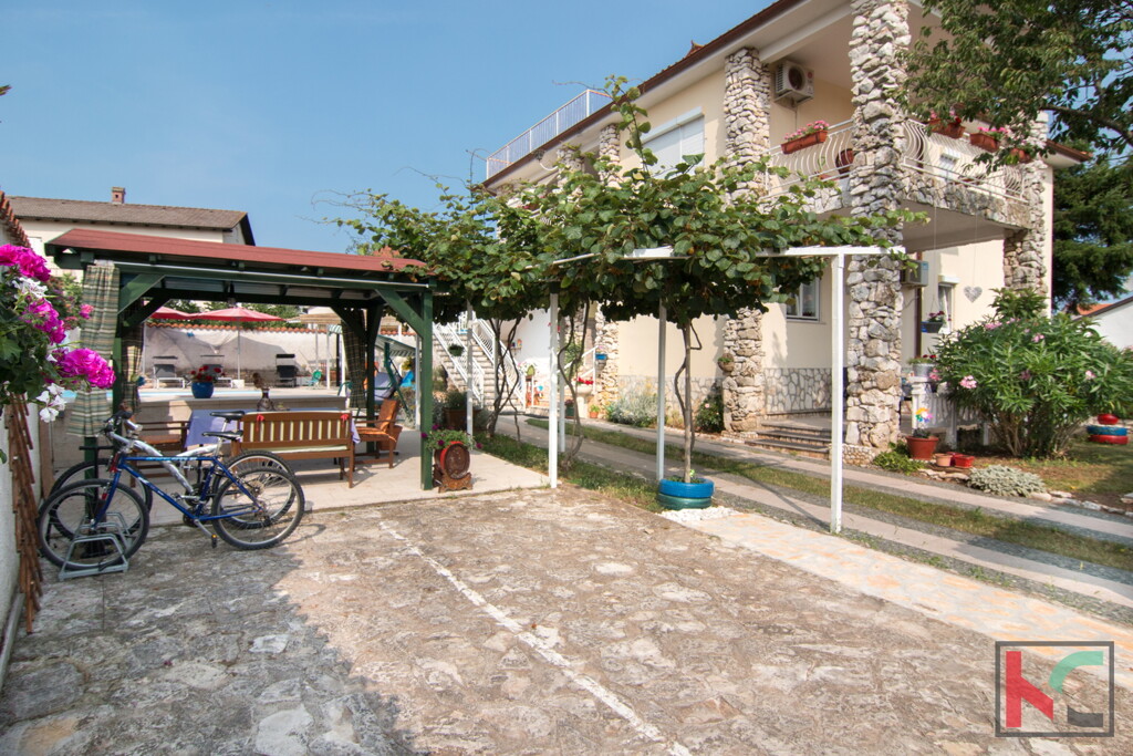 Image 6230519 - 8