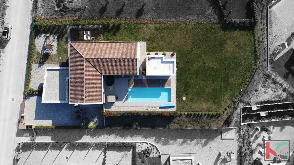 Image 6230520 - 3