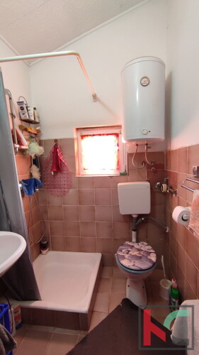 Thumbnail 6230524 - 9