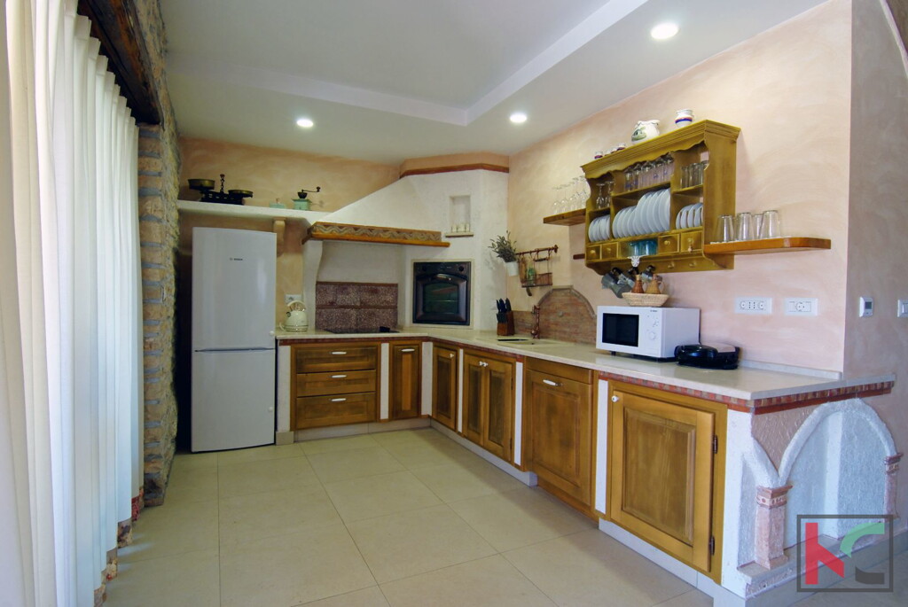 Image 6230529 - 10