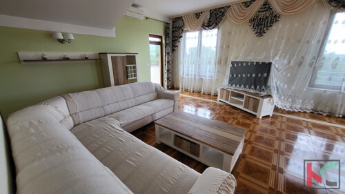 Thumbnail 6230538 - 11