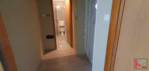 Thumbnail 6230557 - 12