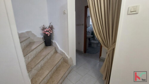 Thumbnail 6230576 - 19