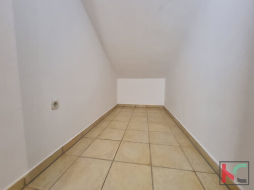 Thumbnail 6230596 - 15