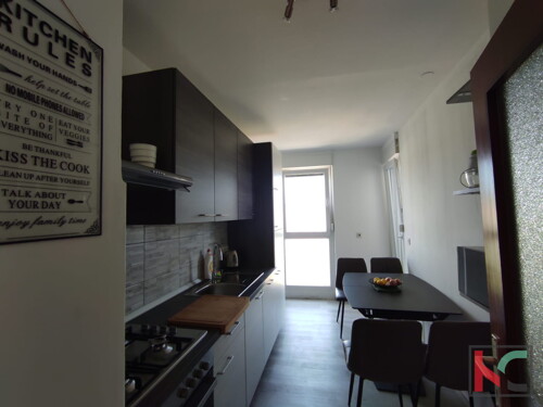 Thumbnail 6230642 - 5