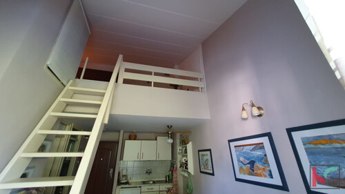 Thumbnail 6230643 - 6