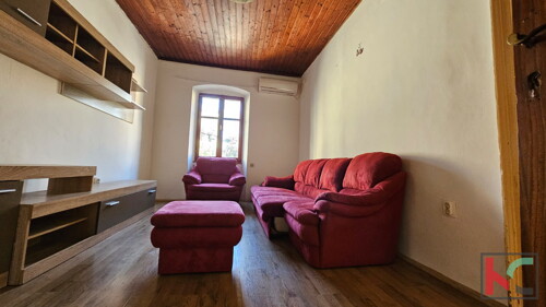 Thumbnail 6230649 - 11