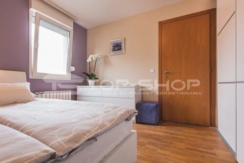 Thumbnail 6230650 - 6