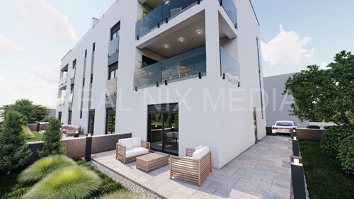 Privlaka-LUKSUZNI APARTMAN SA VRTOM! 100 M DO MORA!