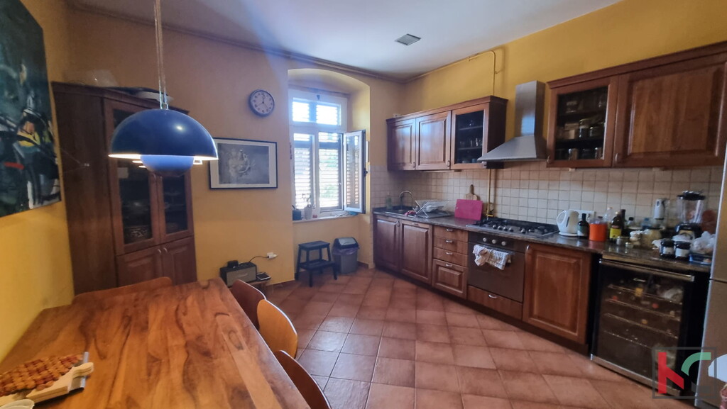 Image 6230715 - 2