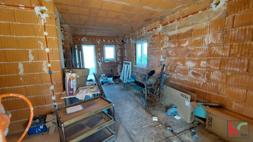 Thumbnail 6230726 - 13
