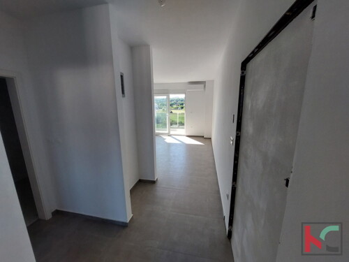 Thumbnail 6230733 - 10