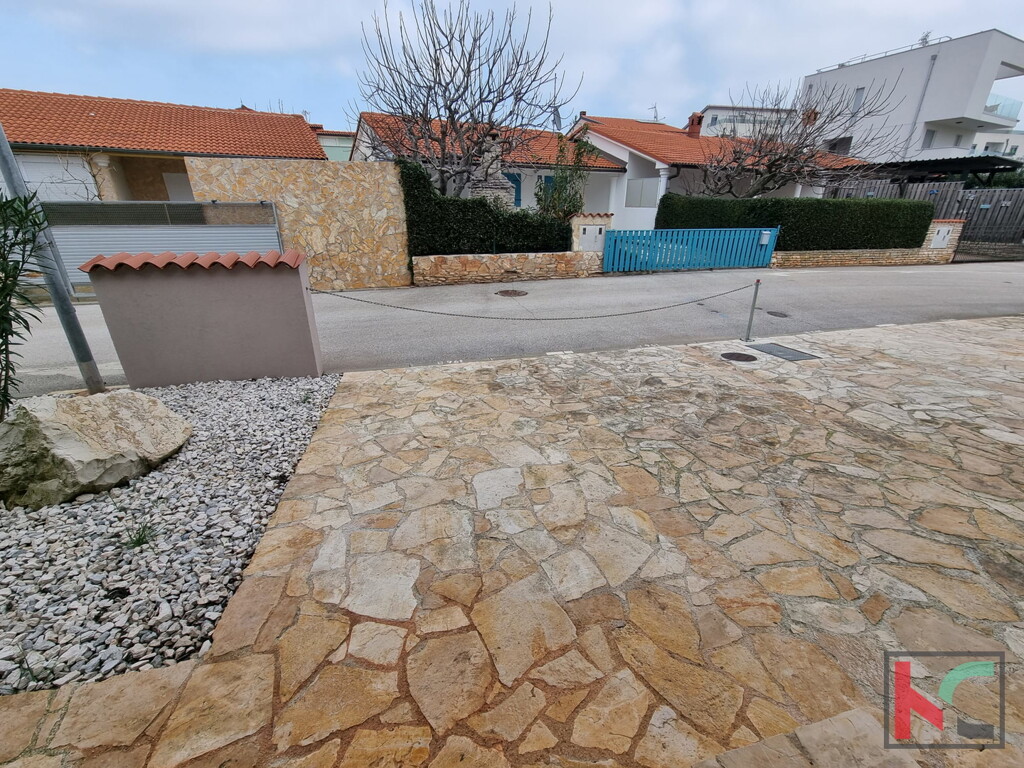 Image 6230777 - 7