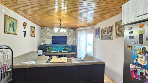 Thumbnail 6230781 - 1