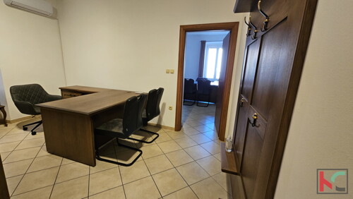 Thumbnail 6230800 - 11