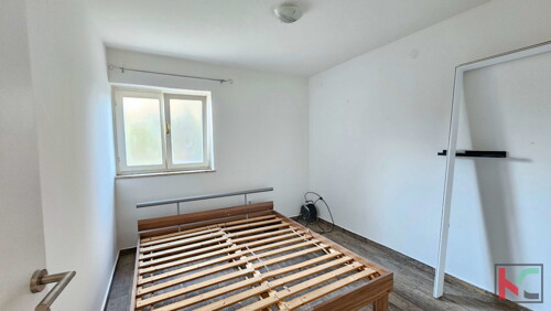 Thumbnail 6230801 - 6