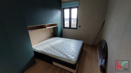Thumbnail 6230802 - 18