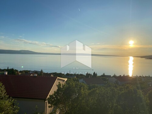 Stan u Klenovici, samo u našoj agenciji