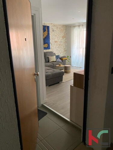 Thumbnail 6230842 - 2