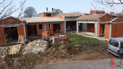 Thumbnail 6230871 - 4