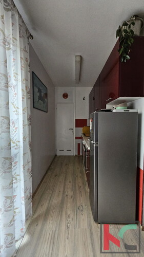 Thumbnail 6230903 - 16
