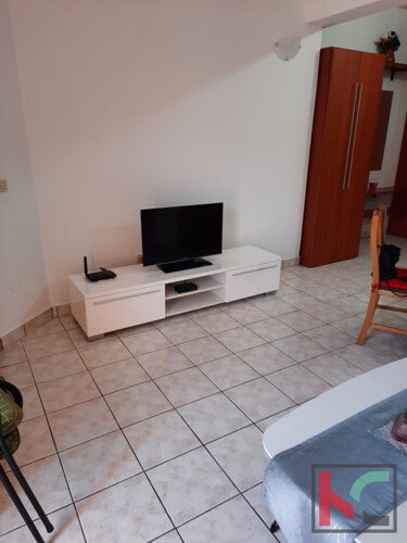 Thumbnail 6230932 - 7