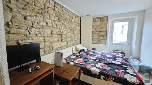 Thumbnail 6230953 - 4