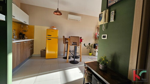 Thumbnail 6230980 - 5