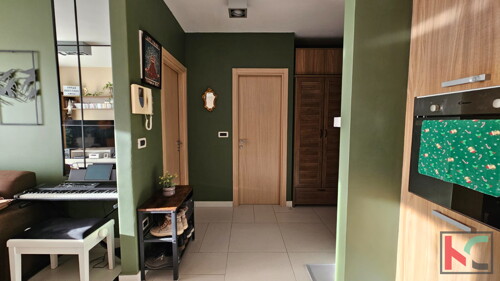 Thumbnail 6230980 - 2