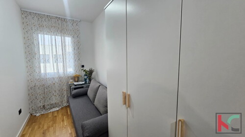 Thumbnail 6231008 - 7