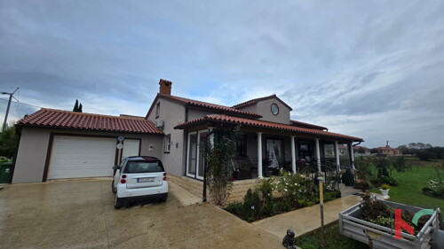 Thumbnail 6231026 - 4