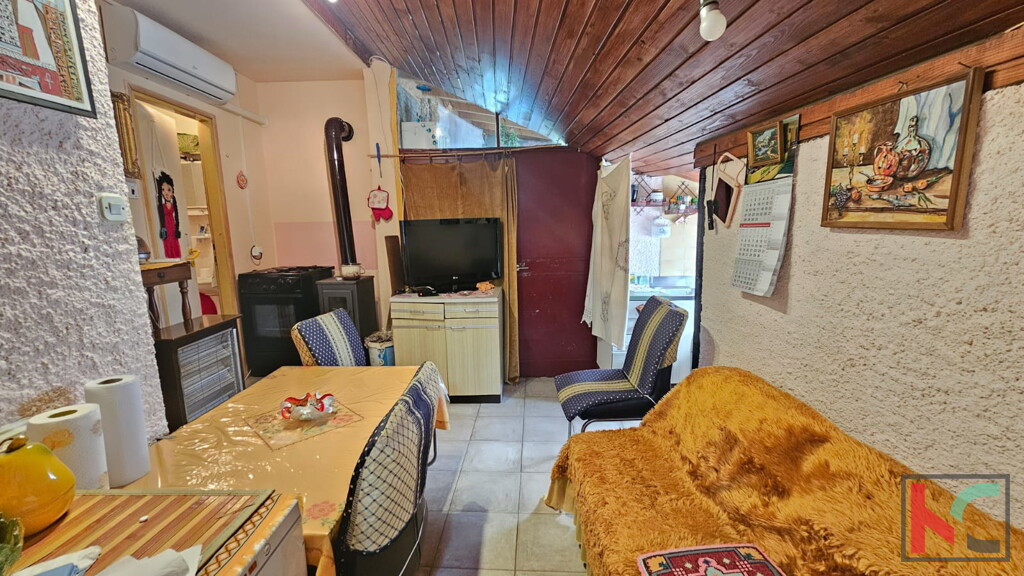 Image 6231046 - 9