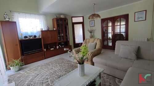 Thumbnail 6231067 - 4
