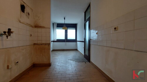 Thumbnail 6231095 - 7