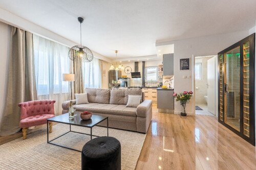 Kod Arene, Penthouse, 83m2, 2 sobe, VPM