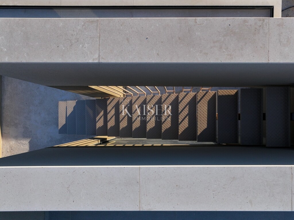Image 6231132 - 22