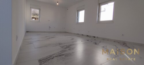 Thumbnail 6231240 - 4