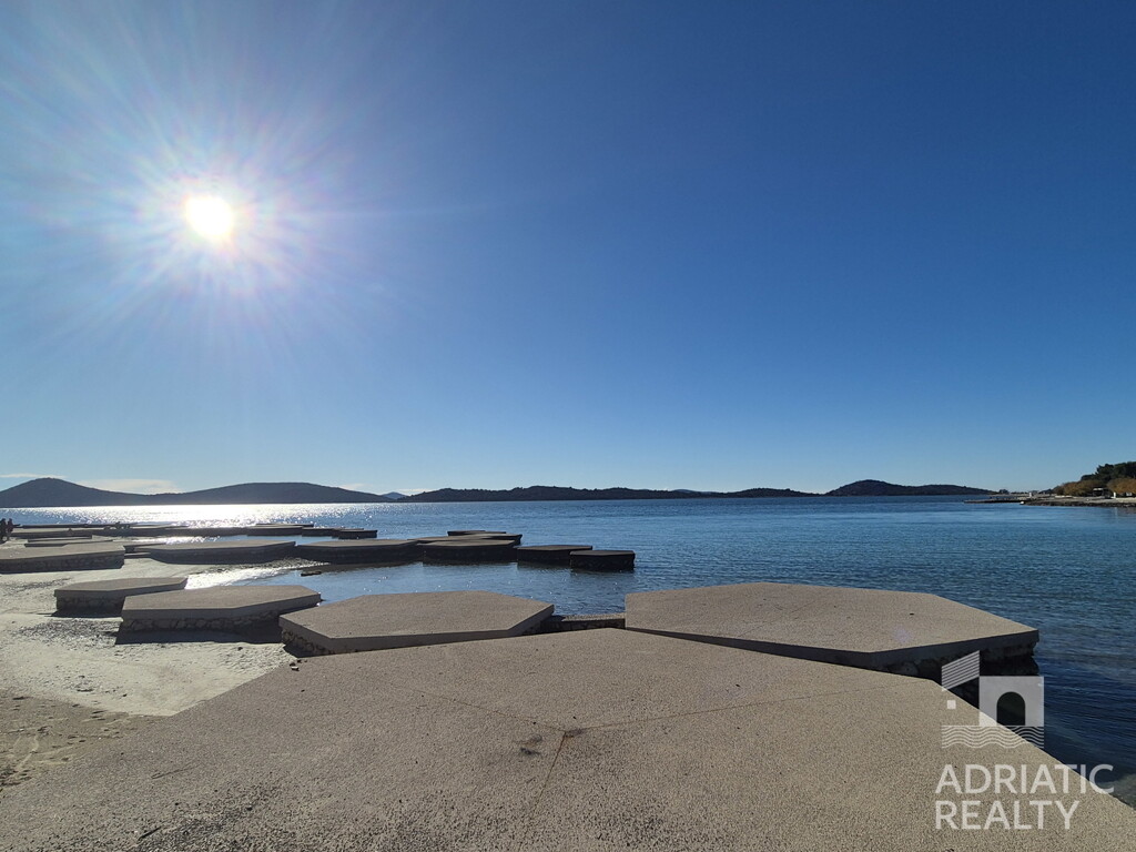 Image 6231916 - 11