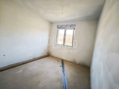 Thumbnail 6232043 - 3