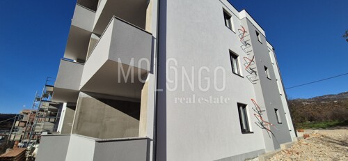 Thumbnail 6232043 - 12