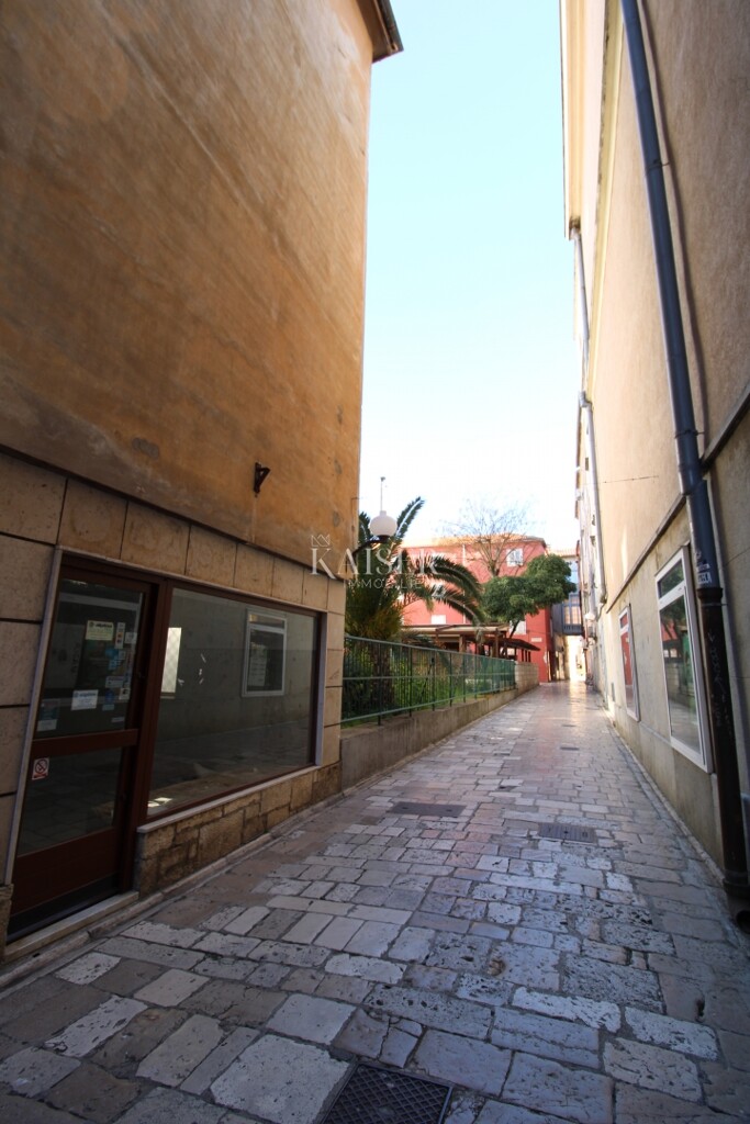 Image 6232065 - 1