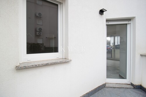 Thumbnail 6232070 - 7