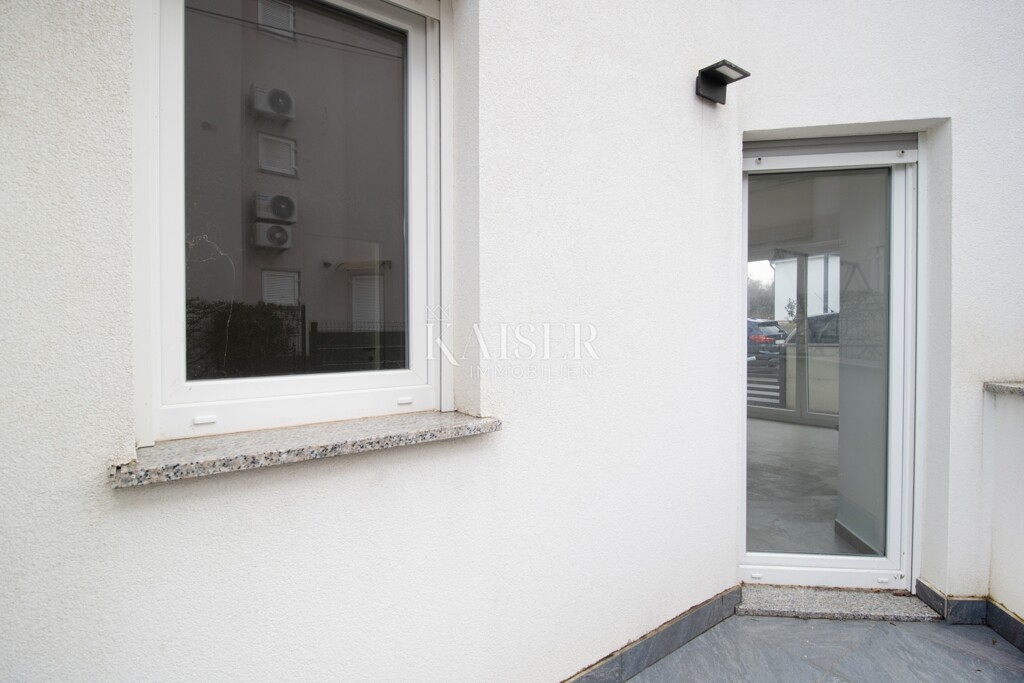 Image 6232070 - 7
