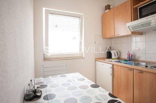 Trogir, Seget Vranjic, dvosoban apartman za dugoročan najam