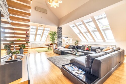 Zagreb, Gračani, prekrasan trosoban penthouse NKP 145 m2 + vrt