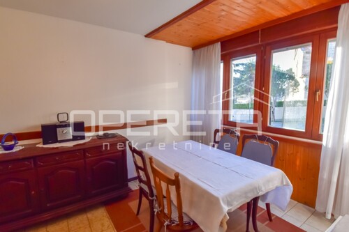 Mediteranski stil života – stan na samoj rivi, korak od plaže!