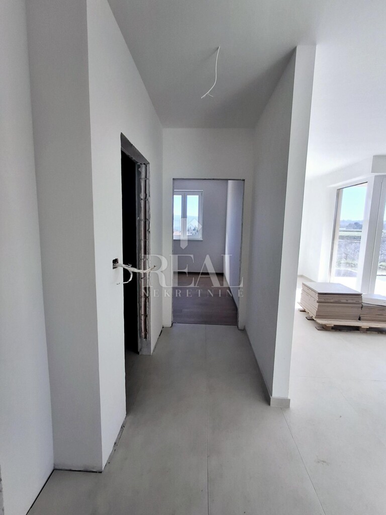 Image 6232629 - 4