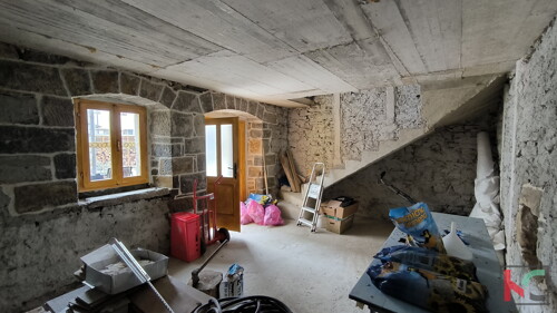 Thumbnail 6233042 - 5