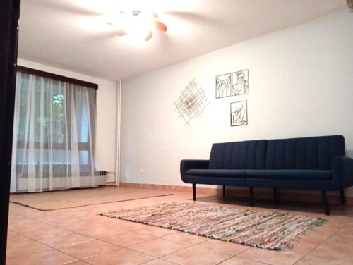 Jarun, 80m2, 3 sobe, spremište, visoko prizemlje